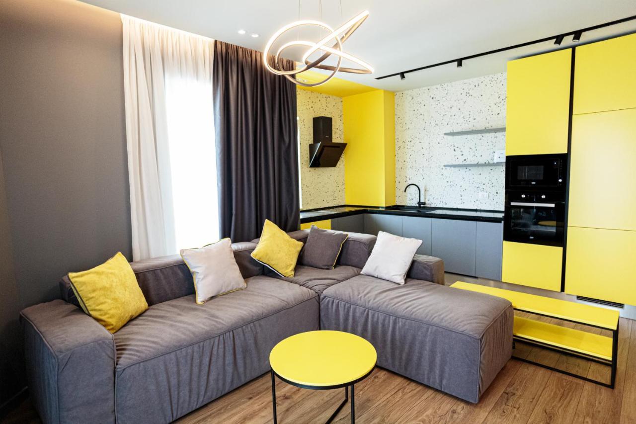 Hotel Visar - Apartments Vlorë Exteriör bild