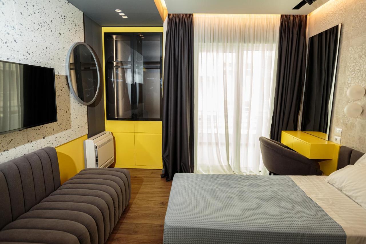 Hotel Visar - Apartments Vlorë Exteriör bild
