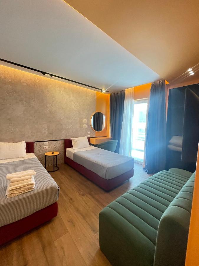 Hotel Visar - Apartments Vlorë Exteriör bild