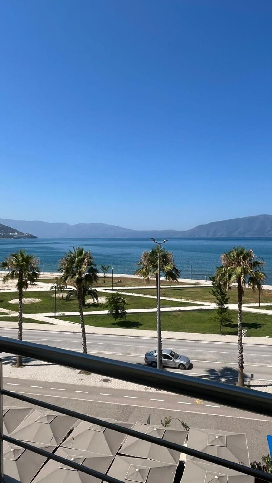 Hotel Visar - Apartments Vlorë Exteriör bild